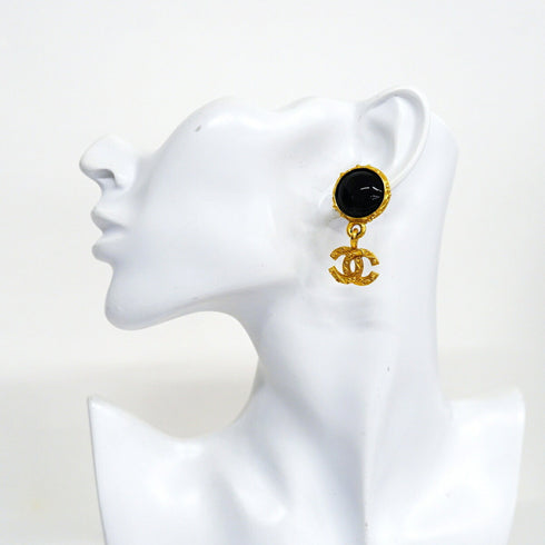 CC Logo Clip-On Earrings Metal Gold-Tone Metal