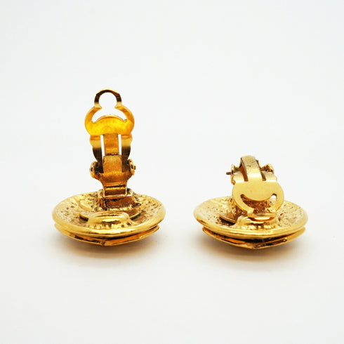 CC Logo Circle Clip-On Earrings Metal Gold-Tone Metal