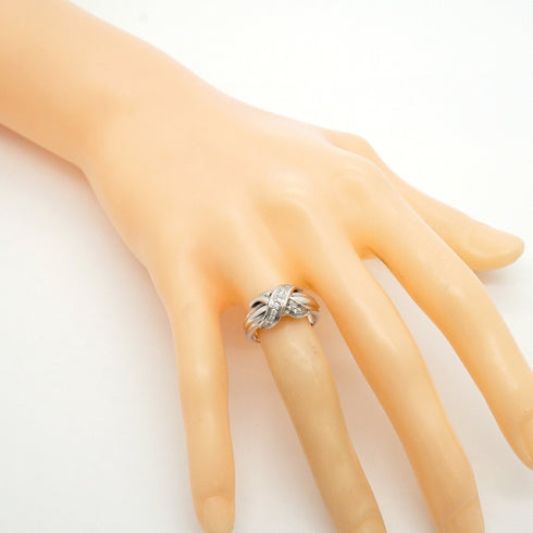 Signature Ring 18K White Gold and Diamond