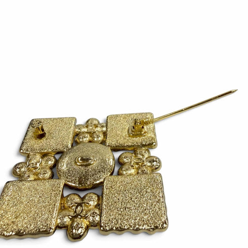 CC Logo Brooch Gold-Tone Metal