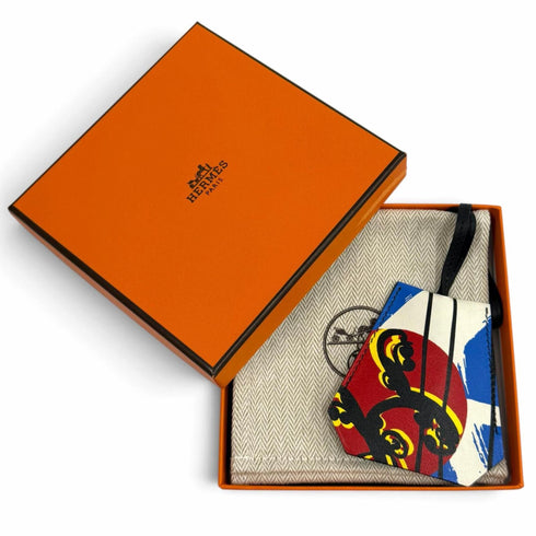 Clochette Skate Pendant Necklace Swift Leather and Silver Ciel
