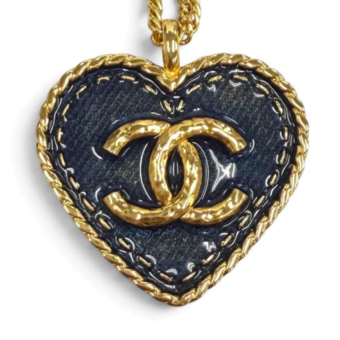 CC Logo Chain Heart Pendant Necklace Gold-Tone Metal