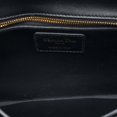 30 Montaigne Clutch Leather