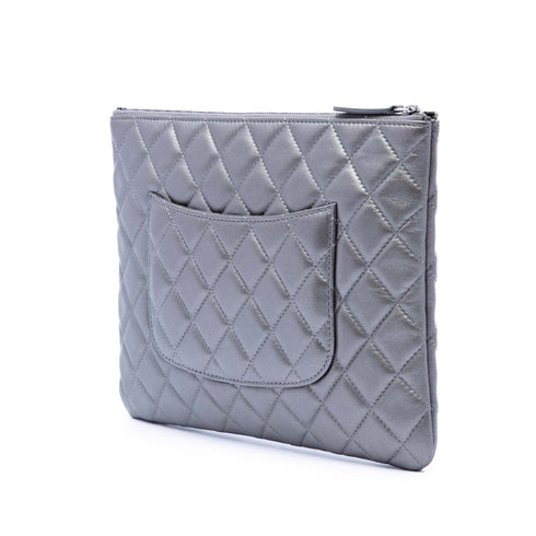 O Case Clutch Quilted Iridescent Lambskin Large
