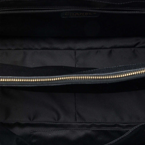 Grand Shopping Tote Quilted Caviar XL
