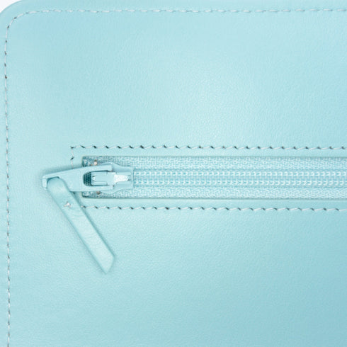 19 Wallet on Chain Quilted Denim