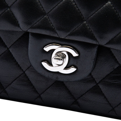 Classic Double Flap Bag Quilted Lambskin Medium