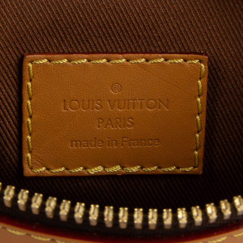Saumur Messenger Bag Monogram Canvas PM
