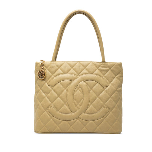Medallion Tote Quilted Caviar