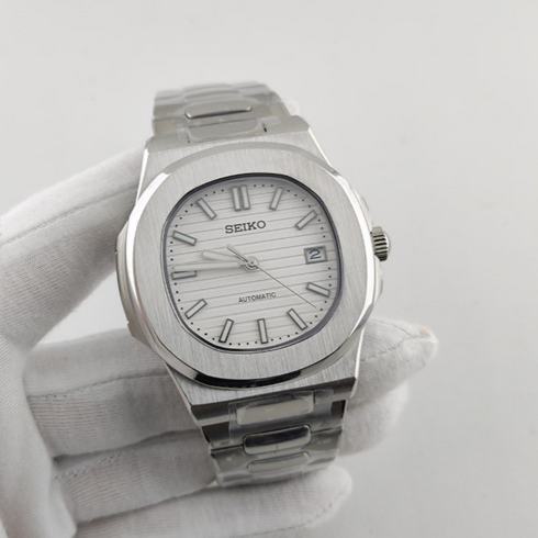 Seiknaut | White
