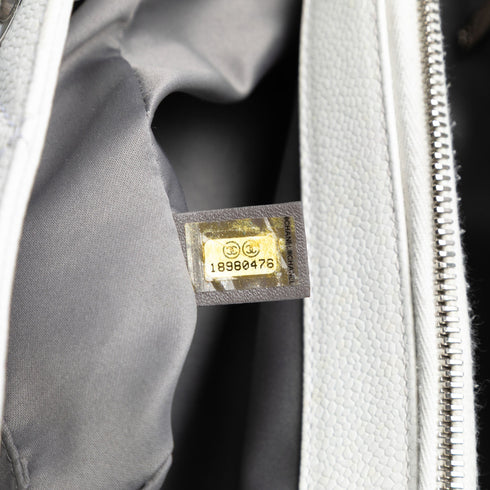 Grand Shopping Tote Quilted Caviar