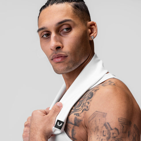 0978. Microfiber Gym Towel - White