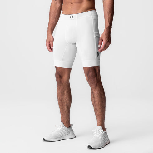 0976. WarpFlexx-Lite® 1/2-Length Legging - White