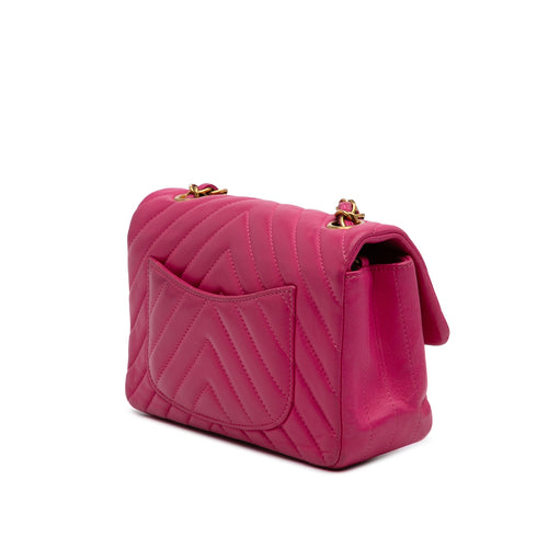 Classic Single Flap Bag Chevron Lambskin Mini