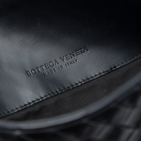 Flat Messenger Bag Intrecciato Nappa Medium