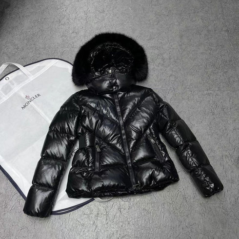 Moncler Celac Fur-Trim Hood Short Down Jacket