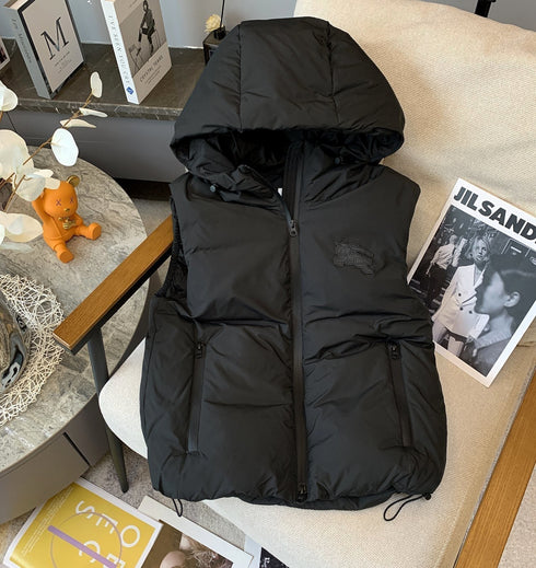 Burberry Pegasus-Emblem Hooded Down Vest