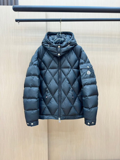 Moncler Diamond-Quilted Hooded Puffer Coat