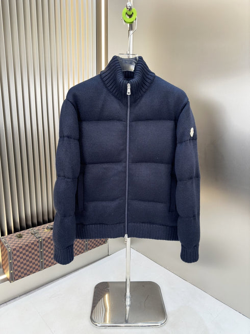 Moncler Quilted Knit-Sleeve Puffer Coat