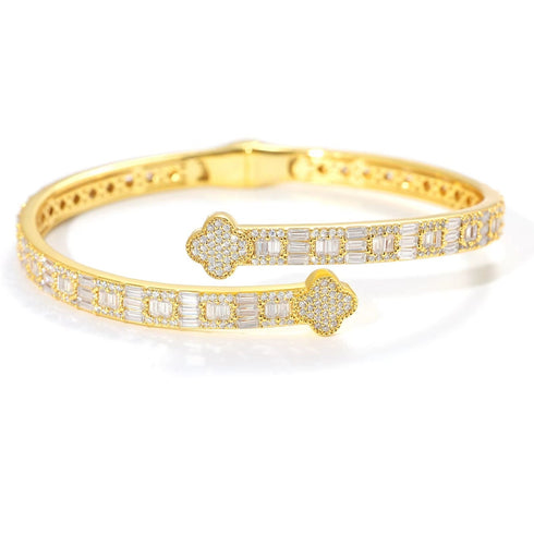VVS Jewelry 925 Sterling Silver Moissanite Four Leaf Clover Bangle