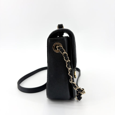Thread Around Flap Bag Quilted Caviar Medium