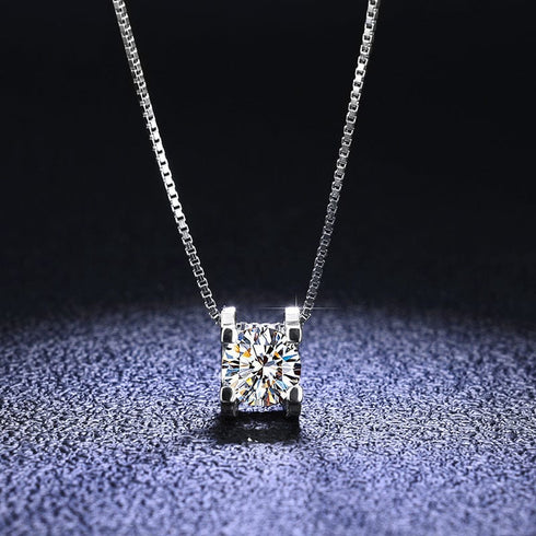 VVS1 Classic Moissanite Pendant 925 Silver Necklace