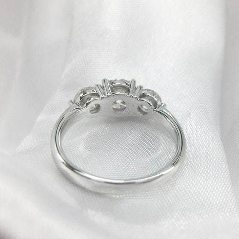 6.5mm 925 Sterling Silver Moissanite Diamond Engagement Ring