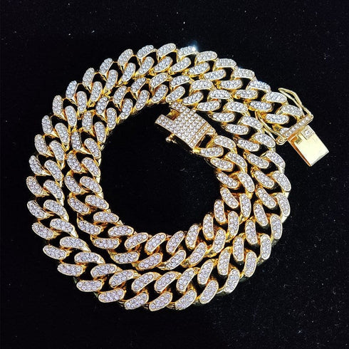 Fully Iced Out Pink Biting Lip Cuban Pendant Chain