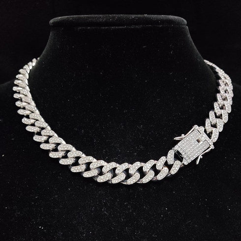 Fully Iced Out Pink Biting Lip Cuban Pendant Chain