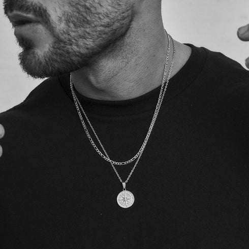 VVS Jewelry Compass Pendant Necklace
