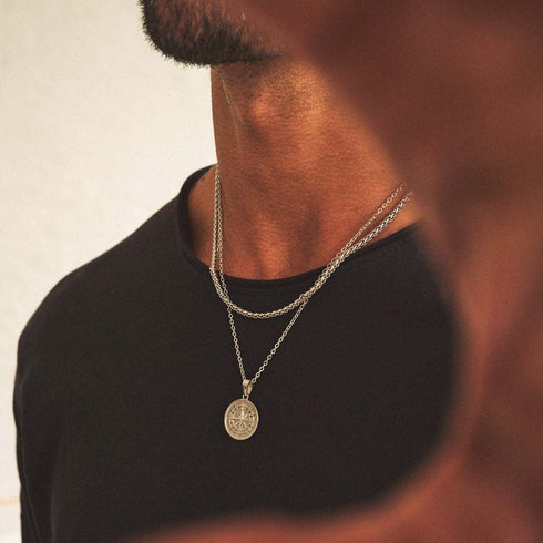 VVS Jewelry Compass Pendant Necklace