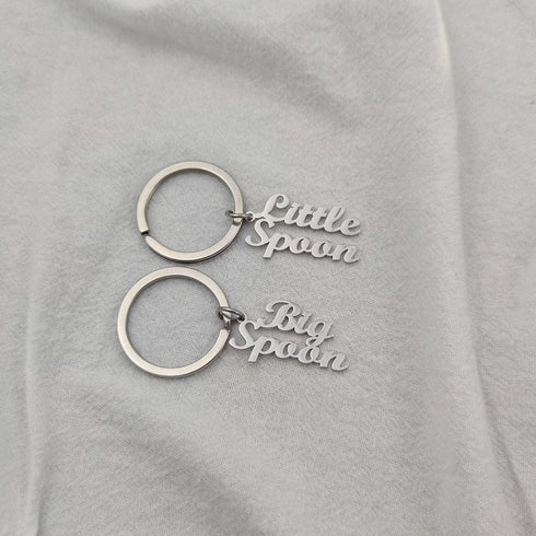 VVS Jewelry Custom Cursive Name Keychain