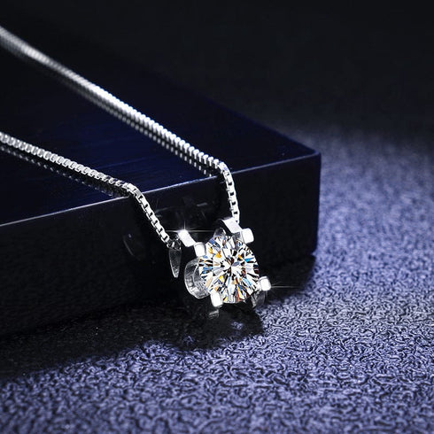 VVS1 Classic Moissanite Pendant 925 Silver Necklace