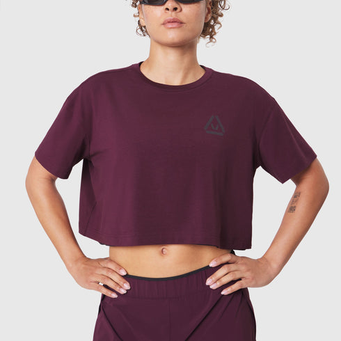 W082. SUPIMA® Ice-Skin™ Reversible Crop Tee - Merlot/Black