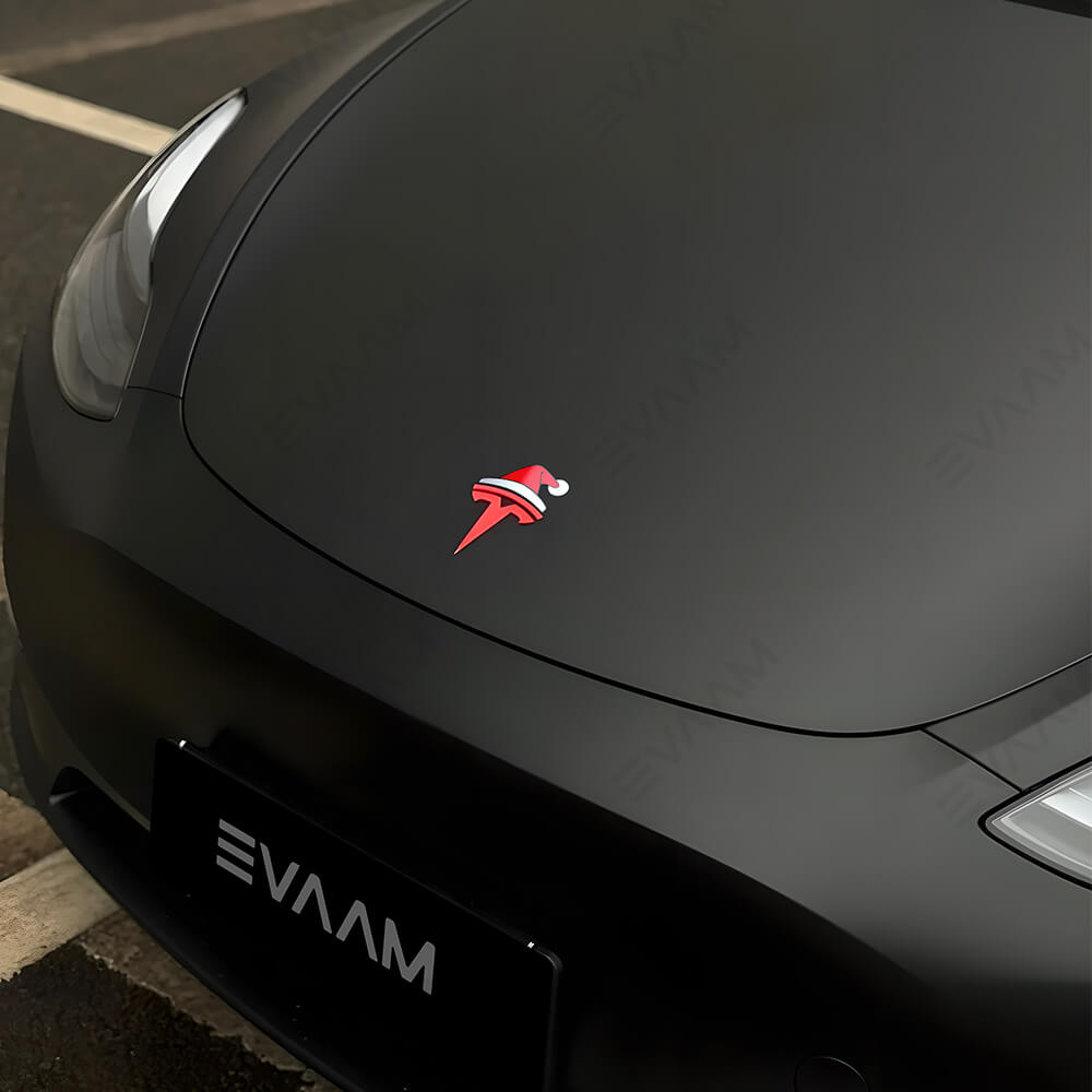 WEIQUEEN™ Autodeko mit lustigem Santahut-Motiv für die Weihnachtszeit